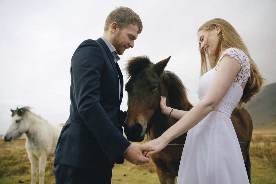 Wedding photographer Evgeniya Kostyaeva (evgeniakostiaeva). Photo of 25 October 2016