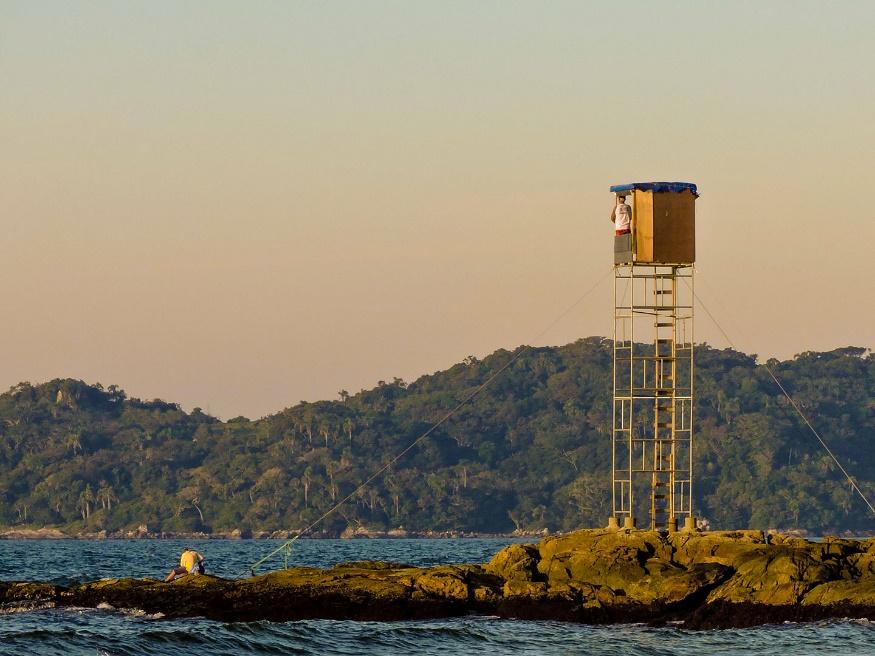 Conheça agora o espetáculo da pesca artesanal da tainha