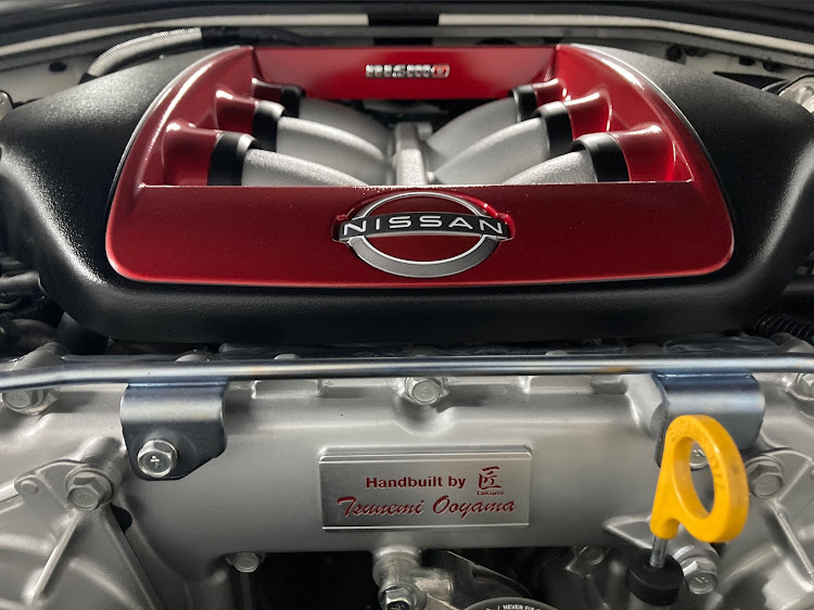 NISSAN GT-Rのフォロワーさんに感謝・ドライブ・晩秋・12月もよろしくお願いしますに関するカスタム事例の投稿画像4枚目