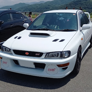 インプレッサ WRX STI GC8