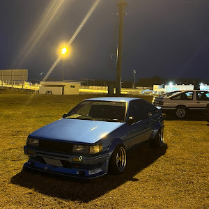 カローラレビン AE86