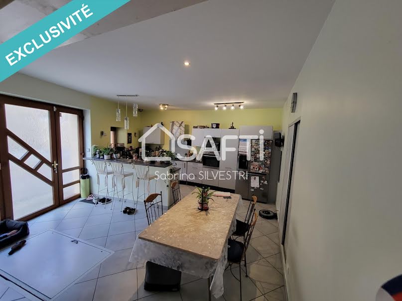 Vente maison 4 pièces 85 m² à Le Grand-Lemps (38690), 146 000 €