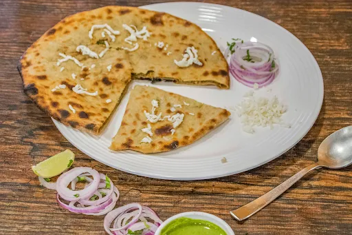 Sev Pyaaz Paratha