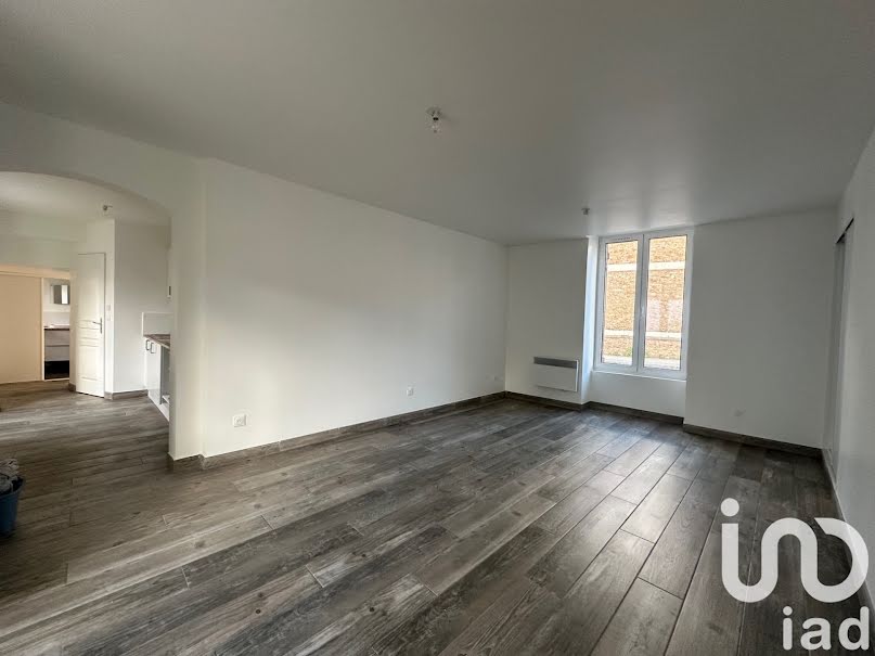 Location  appartement 3 pièces 66 m² à Marcoussis (91460), 1 000 €