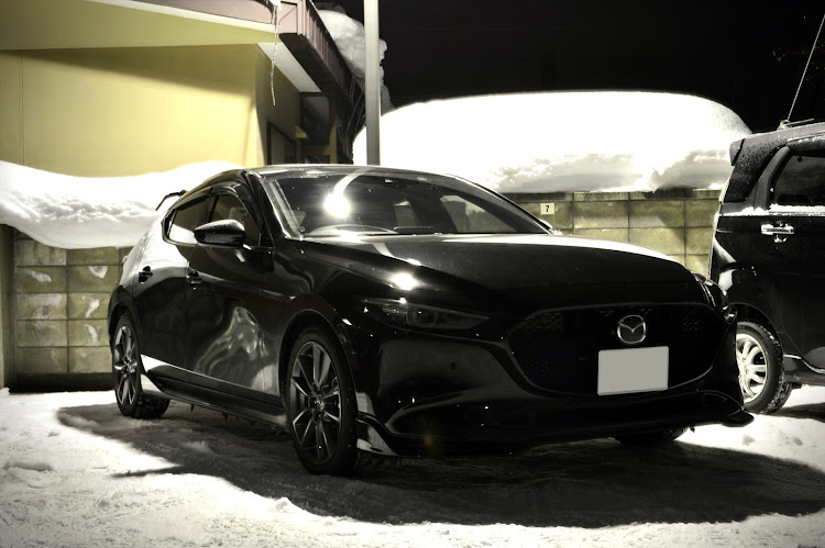 MAZDA3の夜の写真・練習あるのみ・北海道・撮影の練習・教えてください！に関するカスタム事例の投稿画像1枚目
