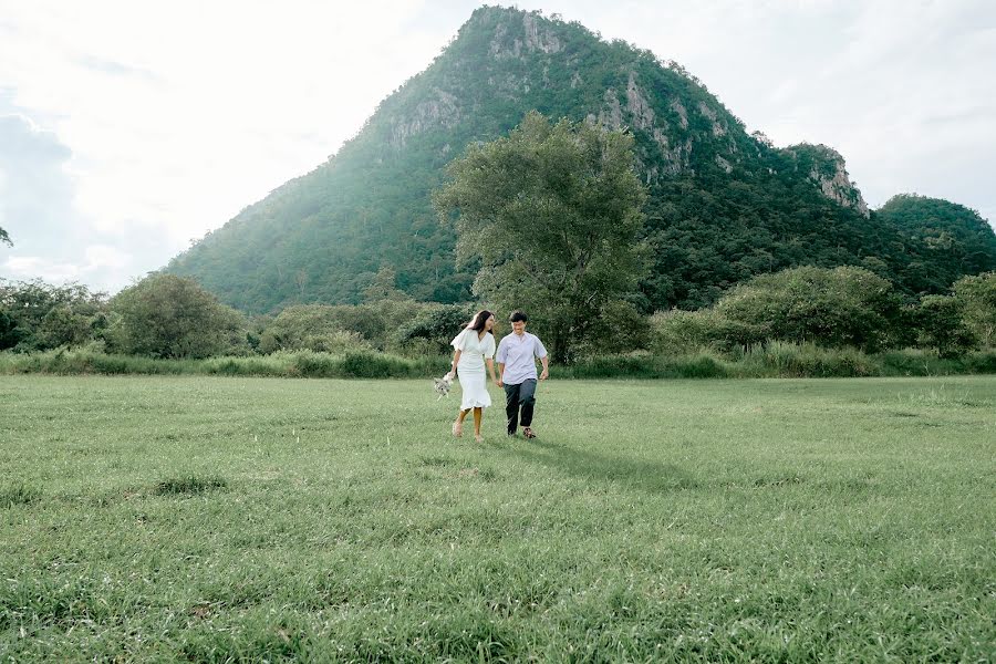 Fotograful de nuntă Phakphoom Srinorajan (phakgallery). Fotografia din 12 octombrie 2021