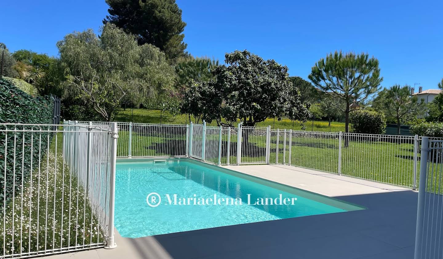 Appartement avec terrasse et piscine Antibes