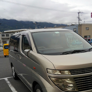 エルグランド E51