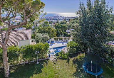 House with pool and garden 3