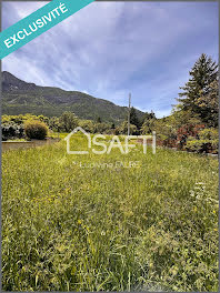 terrain à L'Argentière-la-Bessée (05)