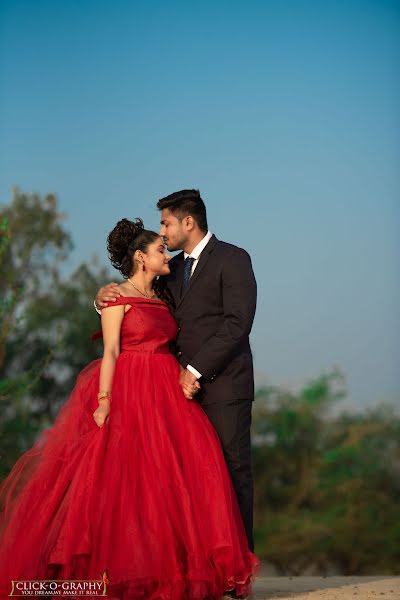 Wedding photographer Sandipta Sourav Paul (clickography10). Photo of 9 December 2020