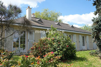 maison à Saint-Jean-de-Linières (49)