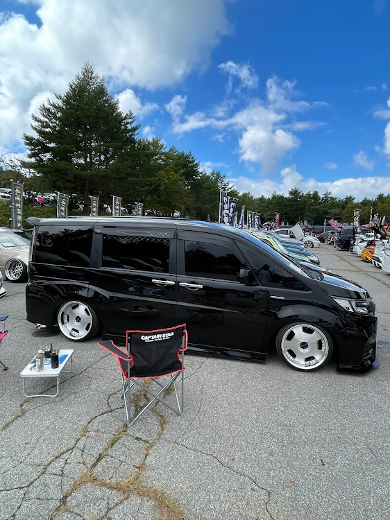 ステップワゴンスパーダの感謝の気持ちを込めてに関するカスタム事例の投稿画像2枚目
