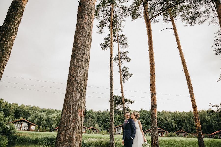 Свадебный фотограф Лидия Сидорова (kroshkaliliboo). Фотография от 9 августа 2019