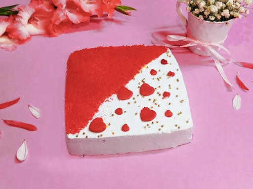 Red Velvet Square Cake - 300 Gms