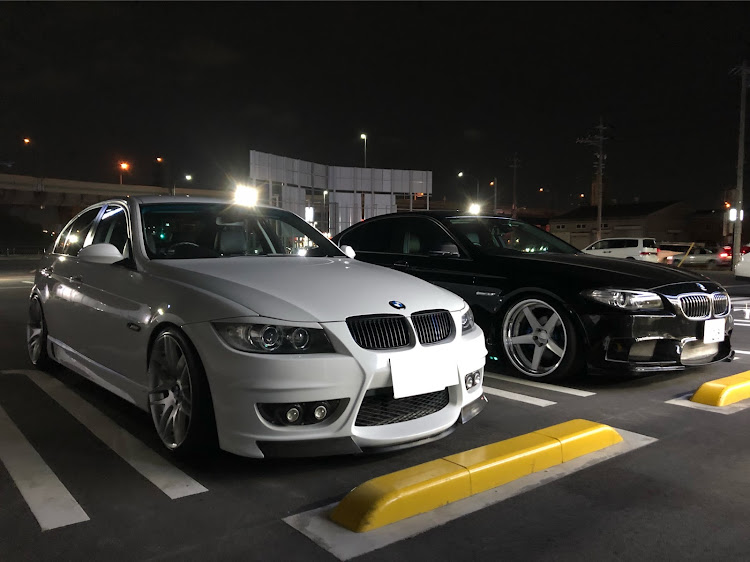 3シリーズ セダンのbmw・BMW3シリーズ・bmw5シリーズ・ナイトオフに関するカスタム事例の投稿画像1枚目