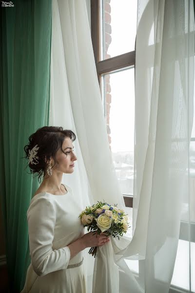 Fotógrafo de casamento Aleksandr Ilyushkin (sanchez74). Foto de 3 de março 2020