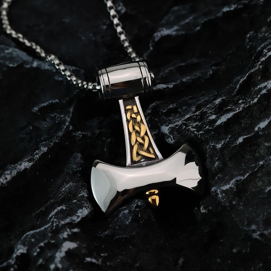 Pingente masculino retrô em aço inoxidável Design clássico e resistente Joia para homens que valorizam estilo e durabilidade Acessório atemporal para um visual marcante
