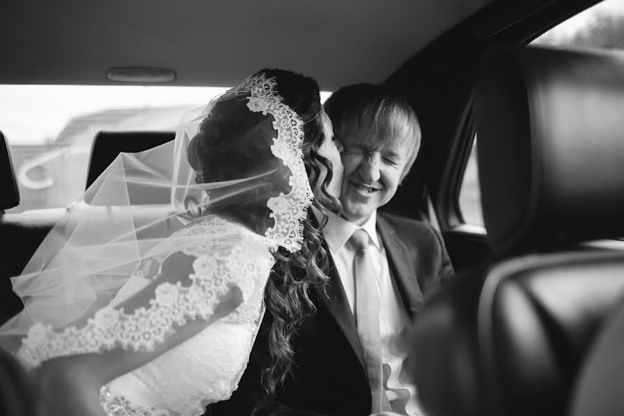 Wedding photographer Sergey Kravchuk (greyton). Photo of 9 October 2014