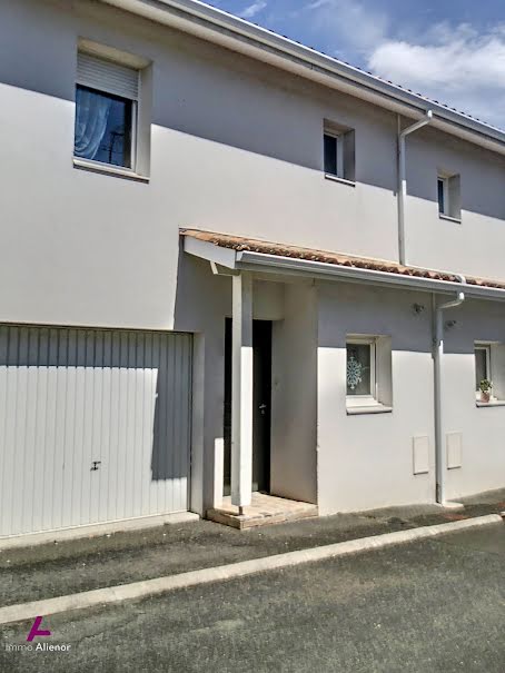 Vente maison 4 pièces 81 m² à Le Taillan-Médoc (33320), 309 000 €