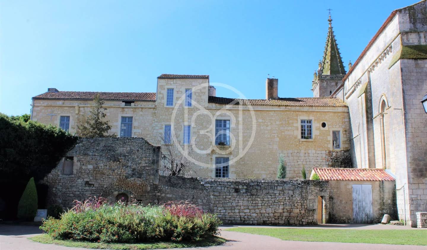 House Pont-l'abbe-d'arnoult