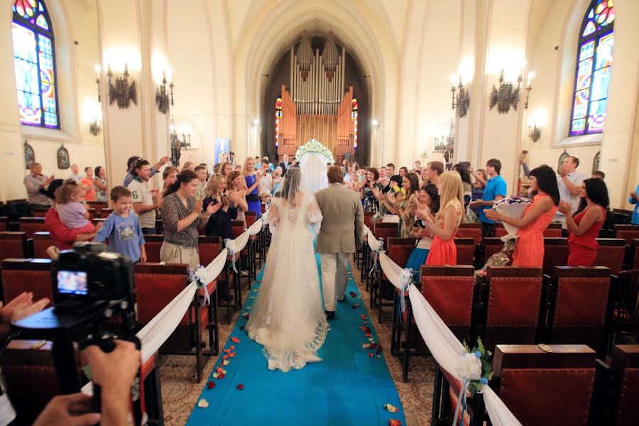 Fotógrafo de casamento Mikhail Leschanov (leshchanov). Foto de 2 de abril 2019