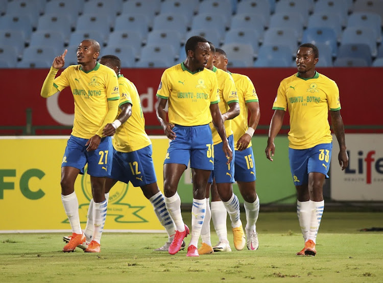 Peter Shalulile of Sundowns (c) celebrates goal, Thapelo Morena acknowledges above during the DStv Premiership match between Mamelodi Sundowns and TS Galaxy at Loftus Versfeld on December 15, 2020 in Pretoria, South Africa. (