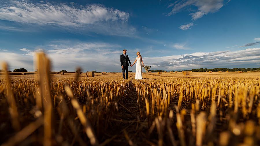 Wedding photographer Matt Selby (mattselby). Photo of 14 March