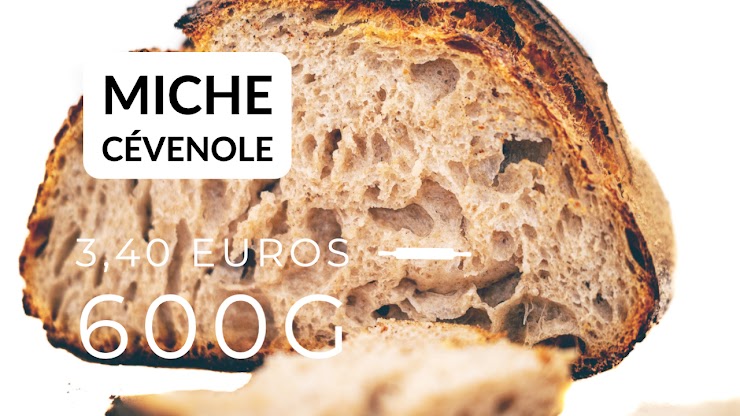 Ingrédients : farine de blé bio T80 et 20% de farine de seigle intégrale, du levain naturel de seigle, sel de Guérande, eau.