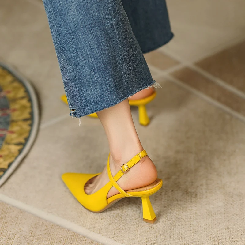 Title 3, Dames leren sandalen met gesp, stiletto hak en ...