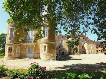 château à Avallon (89)