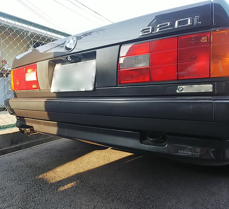 masamasaさんが投稿したBMW E30・純正マフラー改造・通にしかわからないカスタム♪・渋い！に関するカスタム事例の投稿画像1枚目