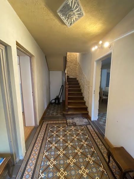 Vente maison 8 pièces 180 m² à Le Donjon (03130), 81 000 €