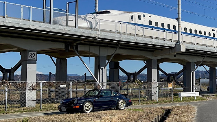 964 カレラ2のポルシェ・PORSCHE・復活したよ！・ヒャッハー‼️・ドクターイエローと愛車に関するカスタム事例の投稿画像5枚目