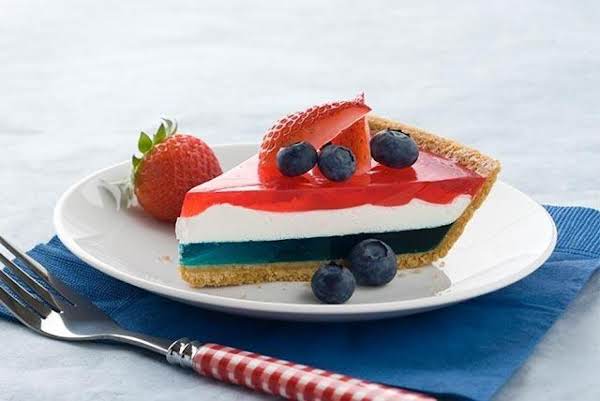 Easy Jello Patriotic Pie_image