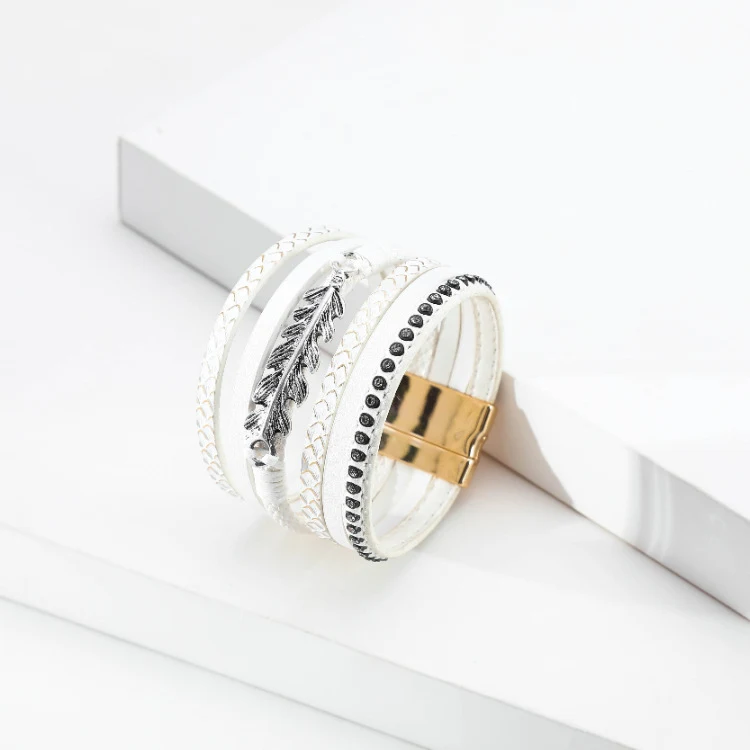 Title 24, Bracelet en cuir de mode avec feuilles géométri...