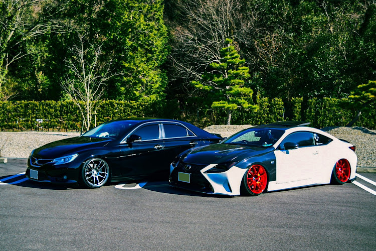 マークXの広げようハの字の輪・ドライブ・workwheels・work Emotion・コラボに関するカスタム事例の投稿画像2枚目