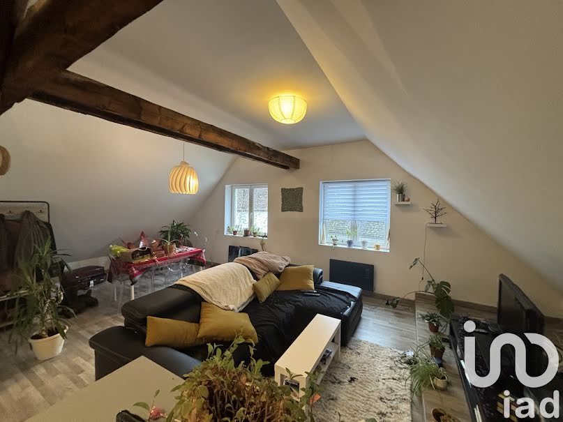 Vente appartement 2 pièces 64 m² à Saint-Quentin (02100), 70 000 €