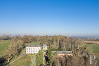 château à Amiens (80)