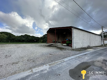 parking à Brie-sous-Mortagne (17)