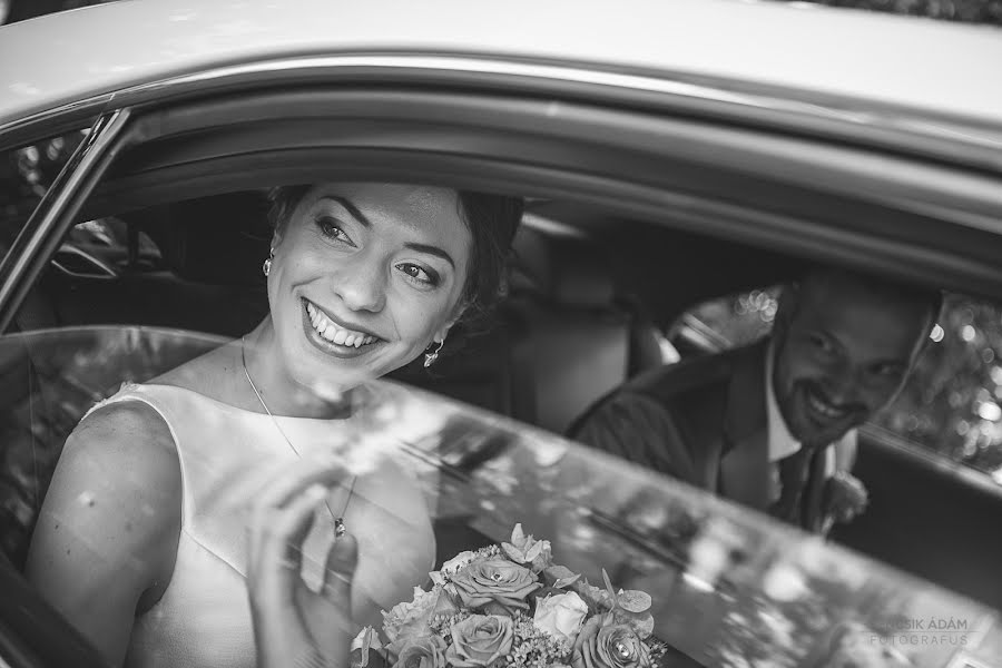 結婚式の写真家Ádám Bencsik (bencsikadam)。2019 12月18日の写真