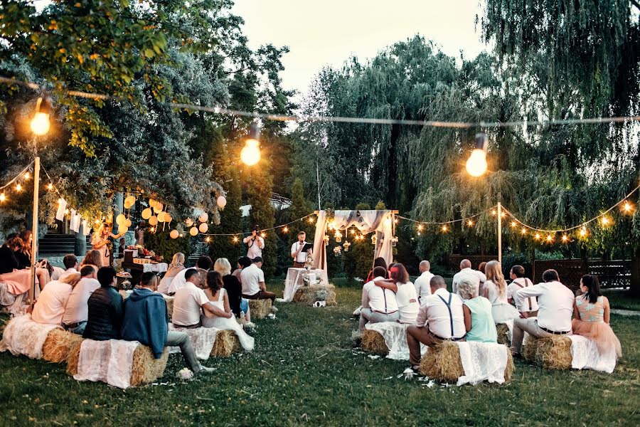 Fotógrafo de casamento Evgeniy Platonov (evgeniy). Foto de 21 de janeiro 2019