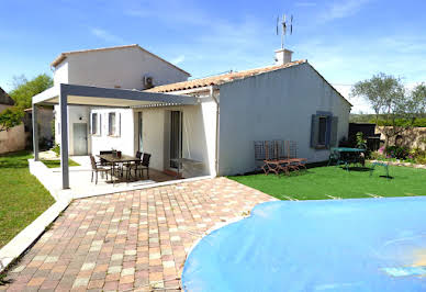 House with pool and terrace 2