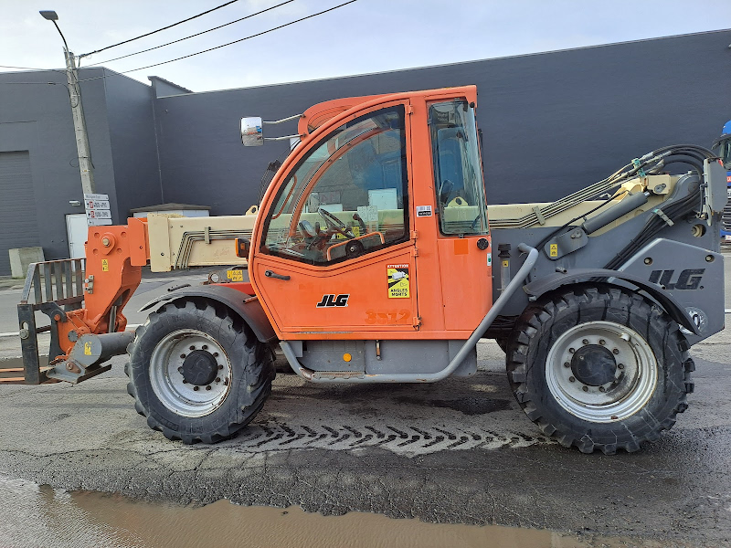 Picture of a JLG 3512