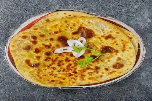 Paneer Pyaz Paratha