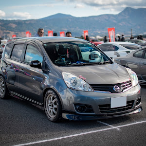 ノート ZE11