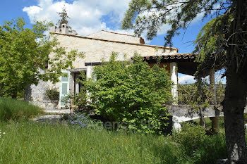 maison à Saint-Pierre (04)