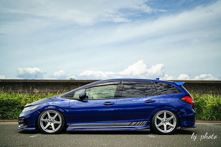 ジェイドのWORK ZEAST BST1・BLITZ DAMPER ZZR  Spec DSC PLUS・ストック写真・有料駐車場は利用者少ない・タイヤのノイズが大きくなって来た💦に関するカスタム事例の投稿画像2枚目