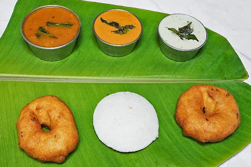 Idli Vada Mix (2 Vada - 1 Idli)