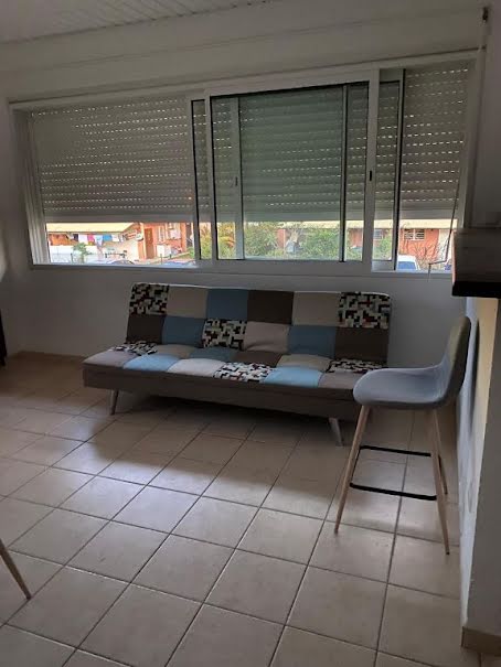 Location meublée appartement 2 pièces 36 m² à Cayenne (97300), 765 €